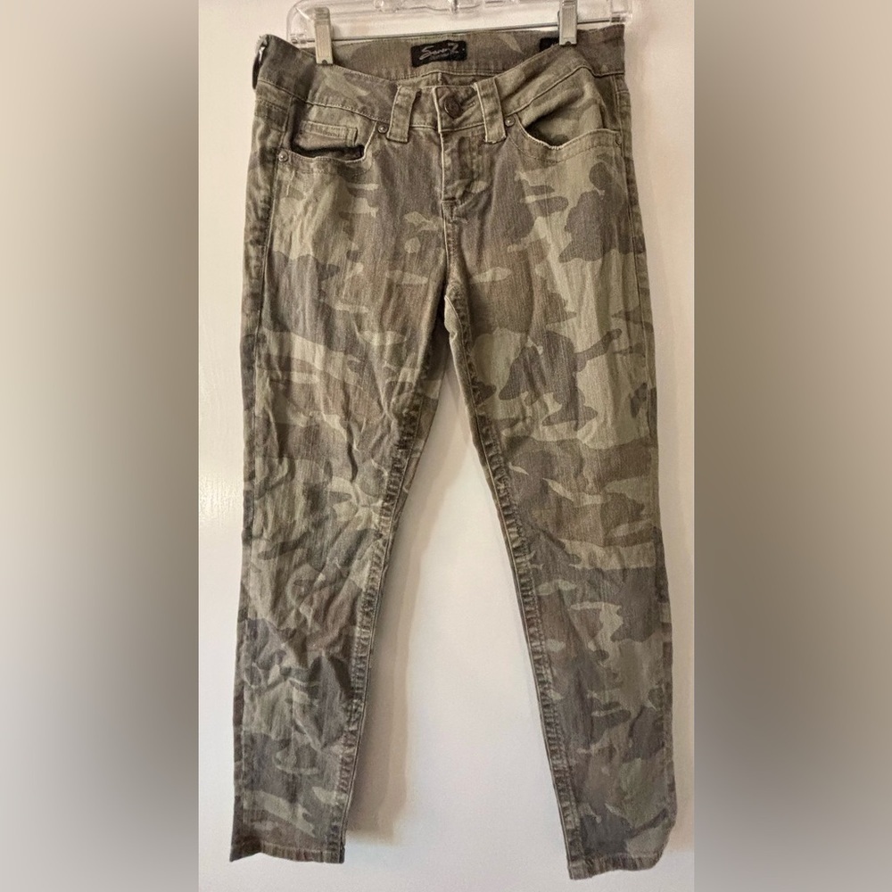 Seven7 Skinny Camo Women’s Jeans Size 4